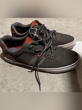 Levi's Men's Miles Perforated Low Top Casual Skate Sneakers Charcoal Gray Size11